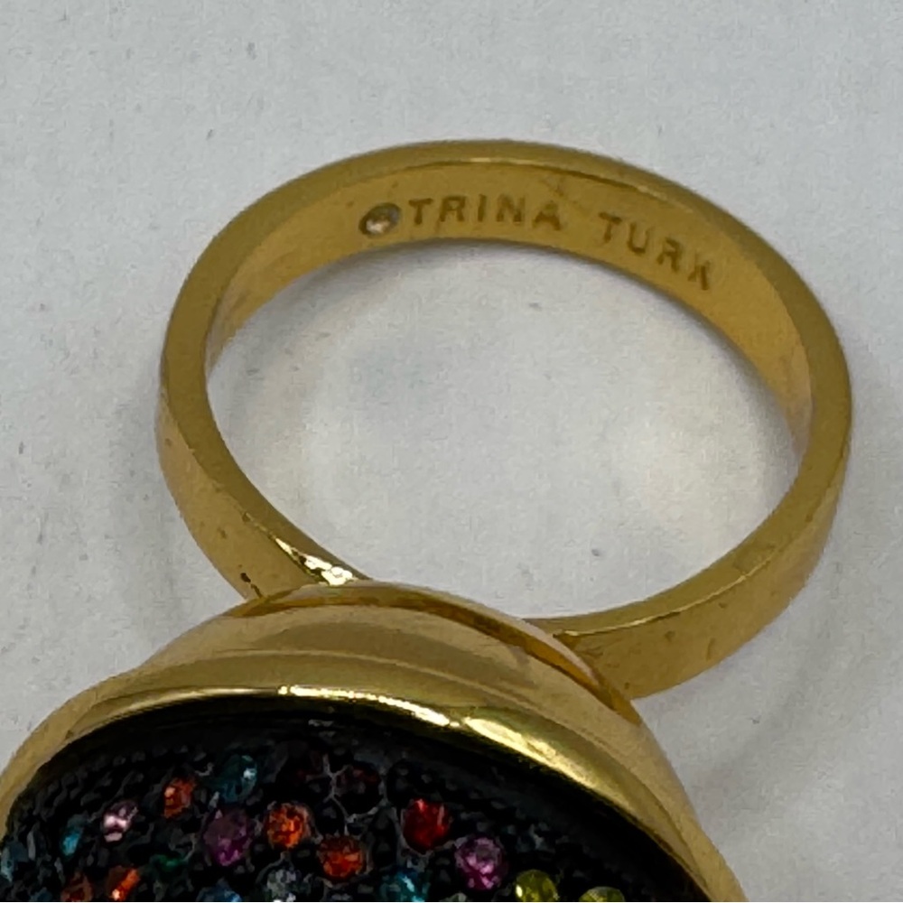 SPARKLING TRINA TURK COCKTAIL RING WITH SWAROVSKI CRYSTALS SIZE 6.75 SHOWSTOPPER - Picture 6 of 6
